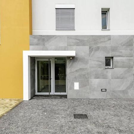 Luxury Poolside View Apartment Фуншал Екстериор снимка